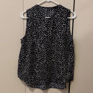 Banana Republic Black and White Sleeveless Blouse